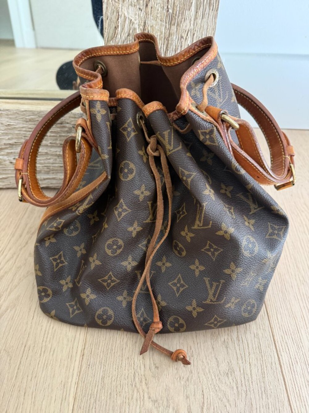 Louis Vuitton- NOE PETIT MONOGRAM- The OG Gently LOVED! - Picture 2 of 5